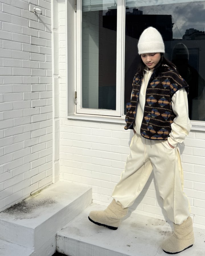 Theres - Korean Women Fashion - #momslook - Camp Vest - 5