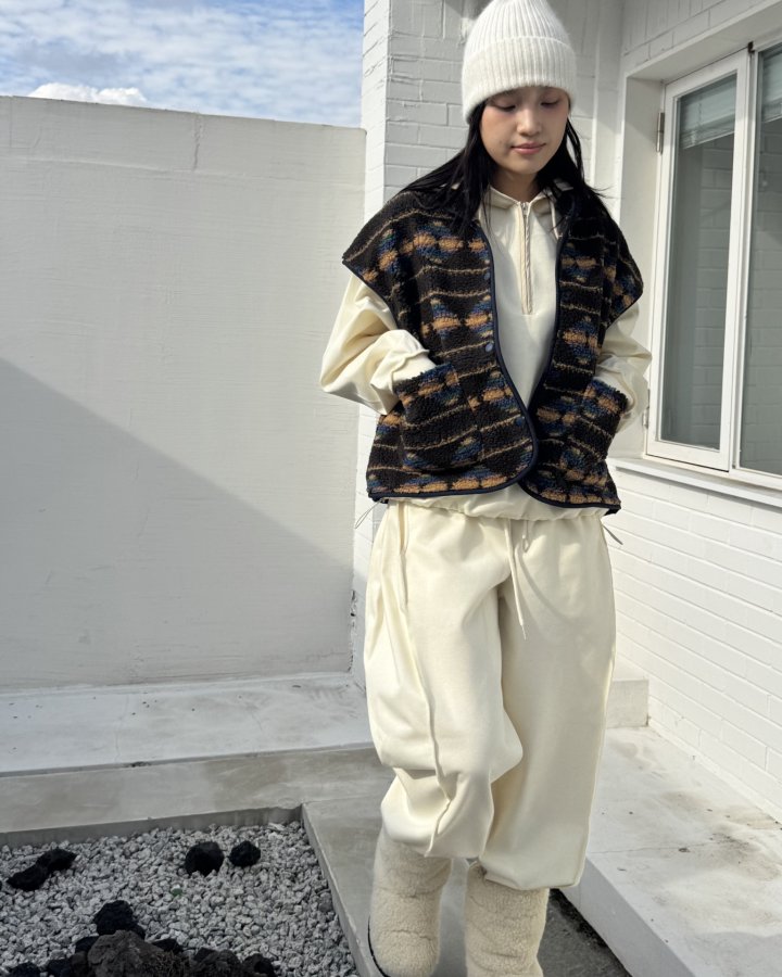 Theres - Korean Women Fashion - #momslook - Camp Vest - 6
