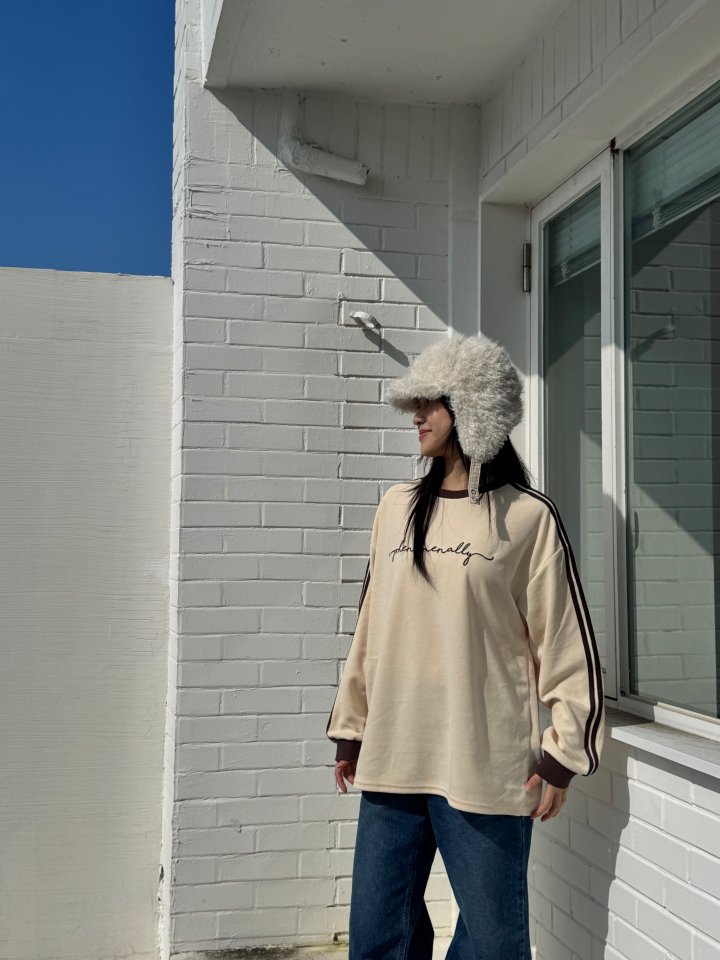 Theres - Korean Women Fashion - #momslook - Velour Embroidered Tee - 4