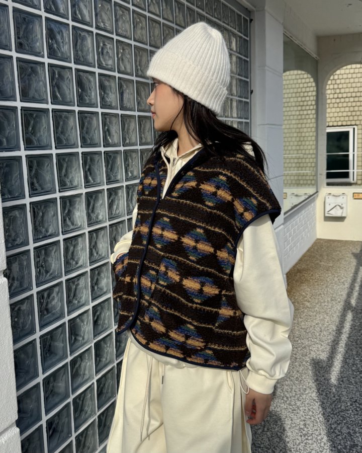 Theres - Korean Women Fashion - #womensfashion - Camp Vest - 7