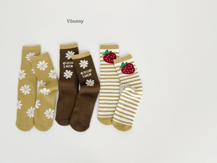 V Bunny - Korean Children Fashion - #childrensboutique - King Strawberry Socks Set - 10