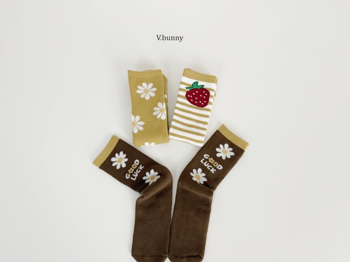 V Bunny - Korean Children Fashion - #littlefashionista - King Strawberry Socks Set - 2