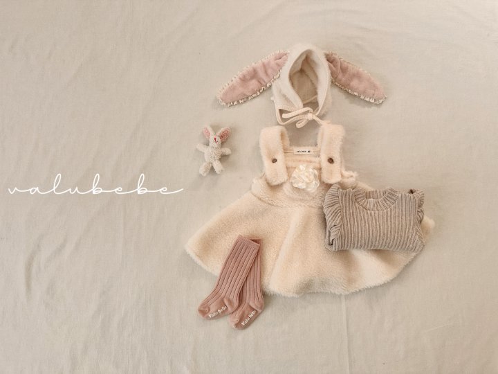 Valu Bebe - Korean Baby Fashion - #babyfever - Floral Fleece Suspender Skirt (Bebe) - 3