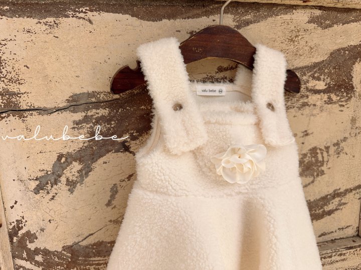 Valu Bebe - Korean Baby Fashion - #babyoninstagram - Floral Fleece Suspender Skirt (Bebe) - 6