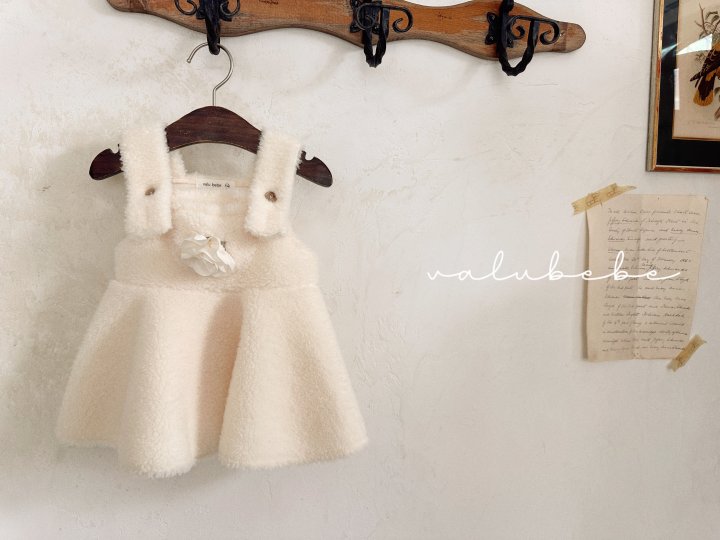 Valu Bebe - Korean Baby Fashion - #babyoutfit - Floral Fleece Suspender Skirt (Bebe) - 8