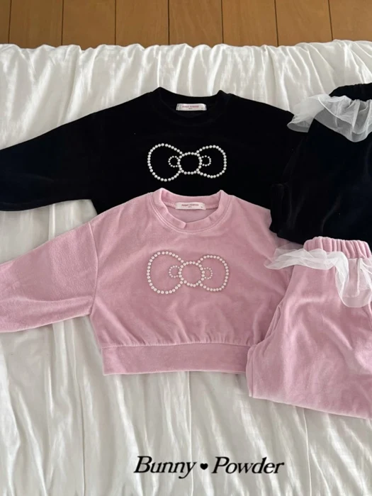 Kiki Pearl Sweatshirt Kiki Pearl Sweatshirt