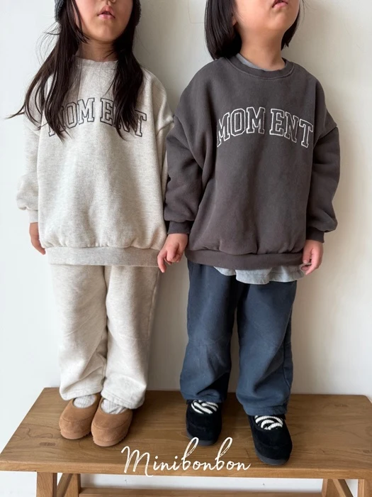Moment Sweatshirt