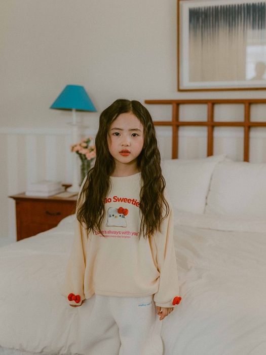 Sweet Ribbon Sweatshirt Sweet Ribbon Sweatshirt