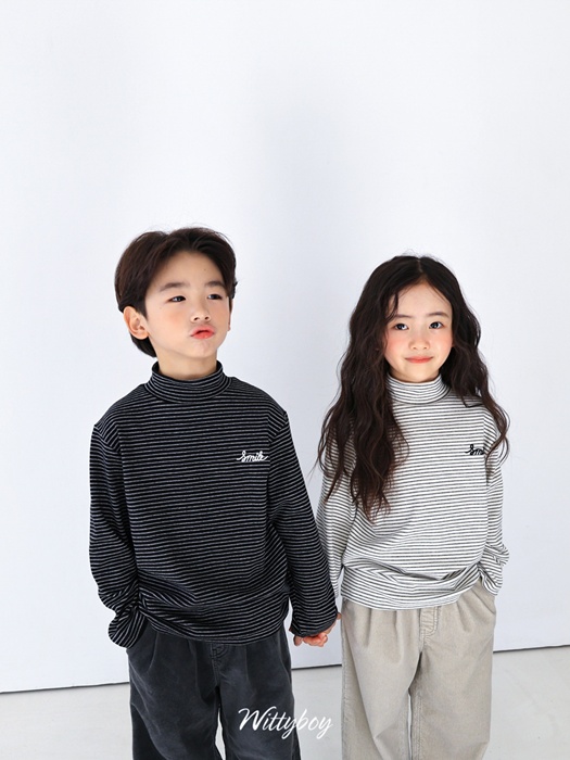 Smile ST Turtleneck Tee