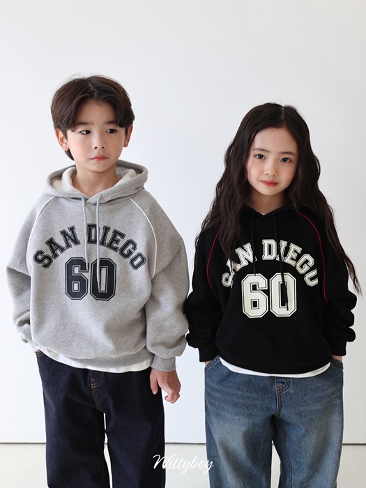 Sandy Hoodie Tee