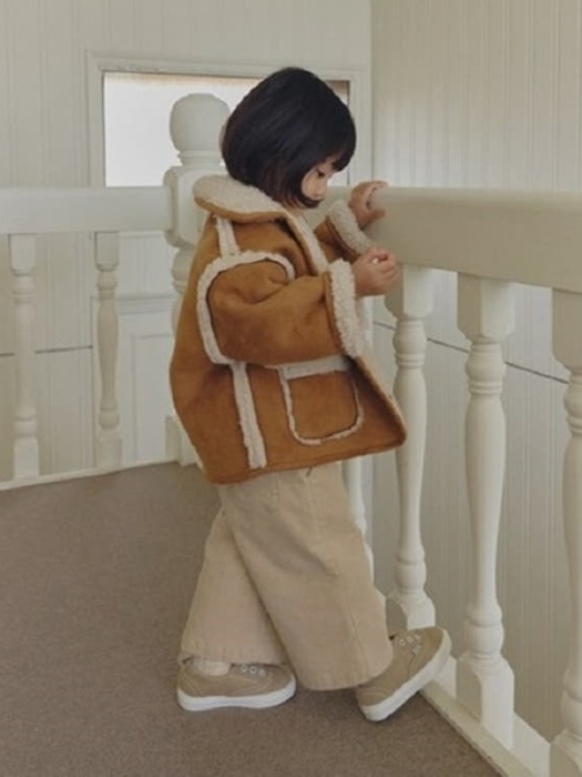 Teddy Reversible Mustang
