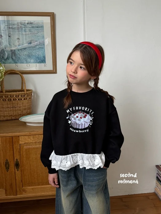 Cake Lace Sweatshirt Cake Lace Sweatshirt