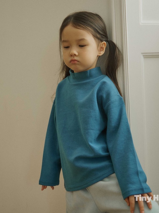 Tiny Color Mock Neck Tee