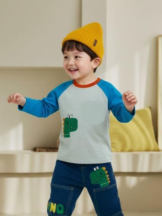 Pocket Boucle Dino Tee