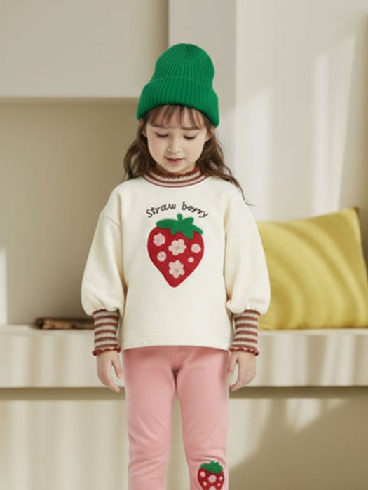 Boucle Strawberry Tee