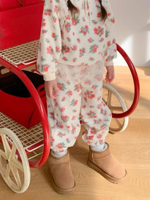 Flower Fleece Tulle Jogger Pants Flower Fleece Tulle Jogger Pants