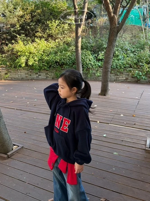 ONE Hoodie Sweatshirt (Junior) ONE Hoodie Sweatshirt (Junior)