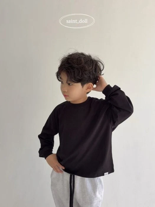 Simple Round Tee