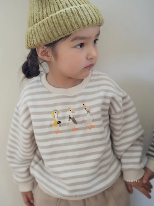 Duck Embroidered Set Duck Embroidered Set