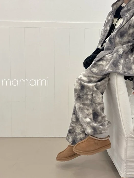 Water Printed Fleece Pants