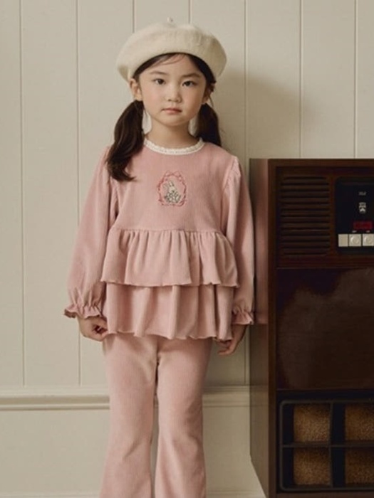 Kang Kang Embroidered Set