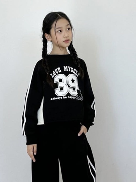 39 Bear Crop Tee 39 Bear Crop Tee