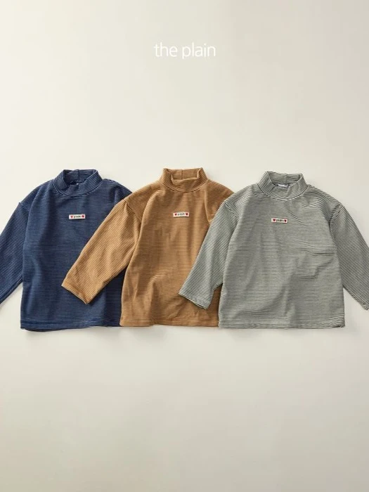 Momo Mock Neck Tee Momo Mock Neck Tee