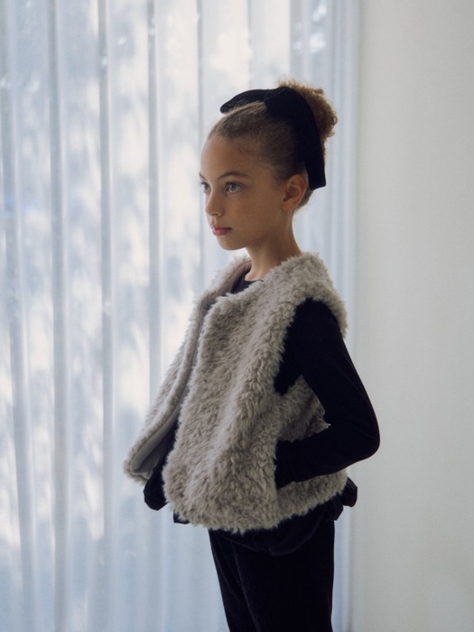 Curly Soft Vest