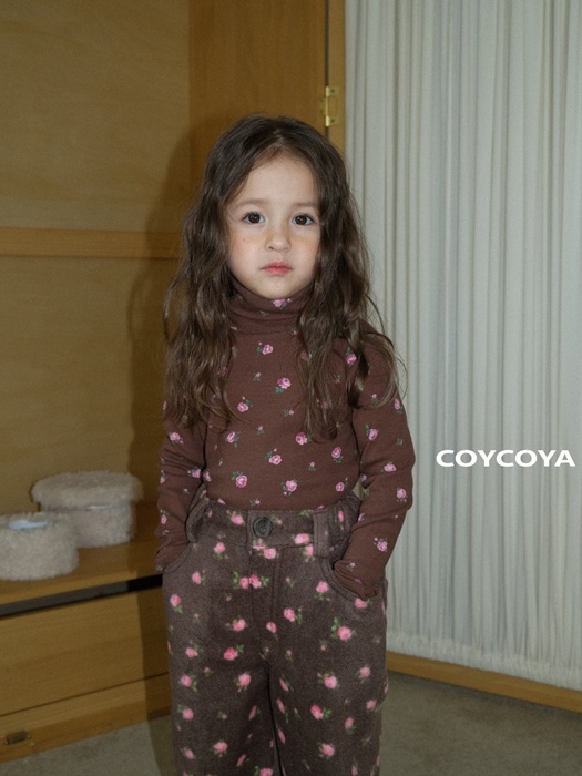 Rose Fleece Turtleneck