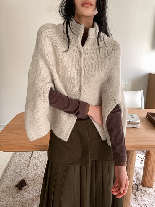 Powder Wool Cape Powder Wool Cape