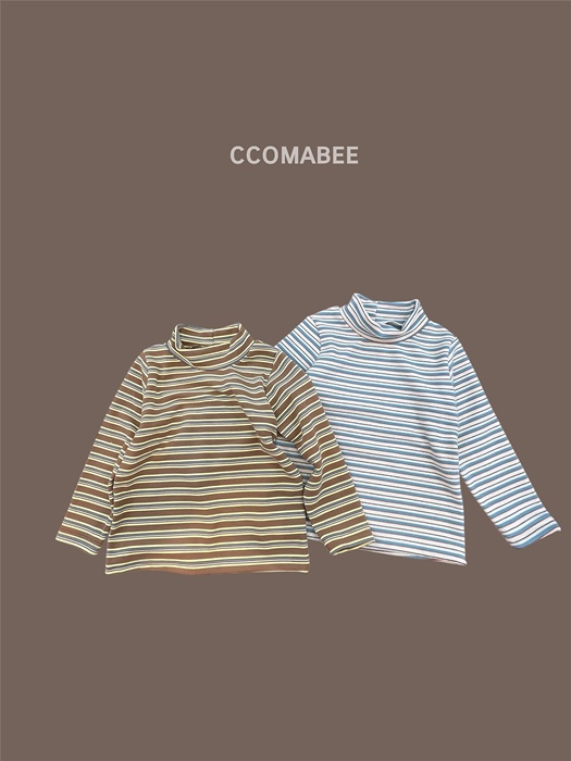 Leaf Turtleneck Tee
