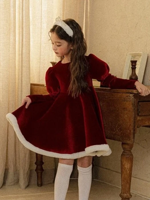 Merry Snow White One-piece