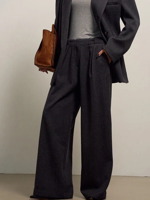 Wool Twill Wide Pintuck Slacks Wool Twill Wide Pintuck Slacks