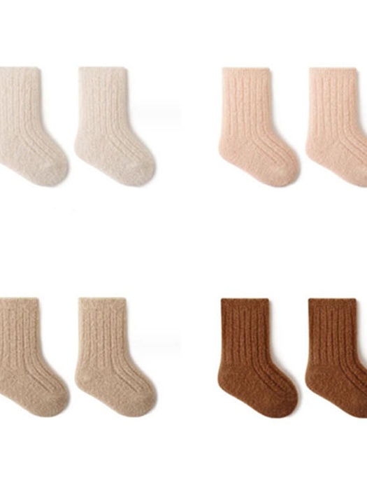 Solid Ribbed Socks