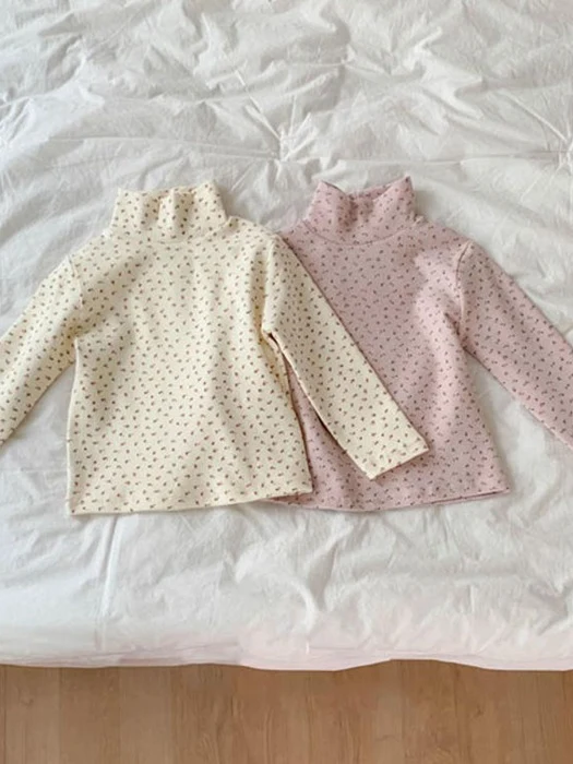 Peach Lisa Flower Turtleneck Tee