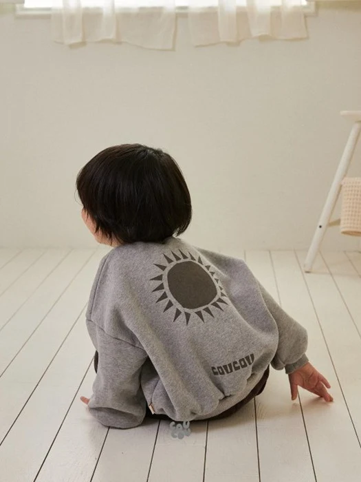 Sunny Sweatshirt