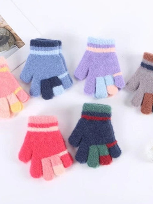 Tricolor Finger Gloves