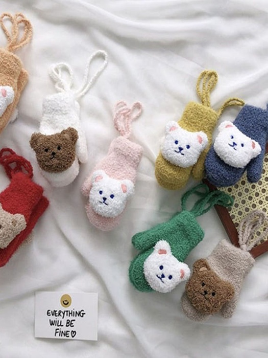 Soft Bear Bucket Gloves