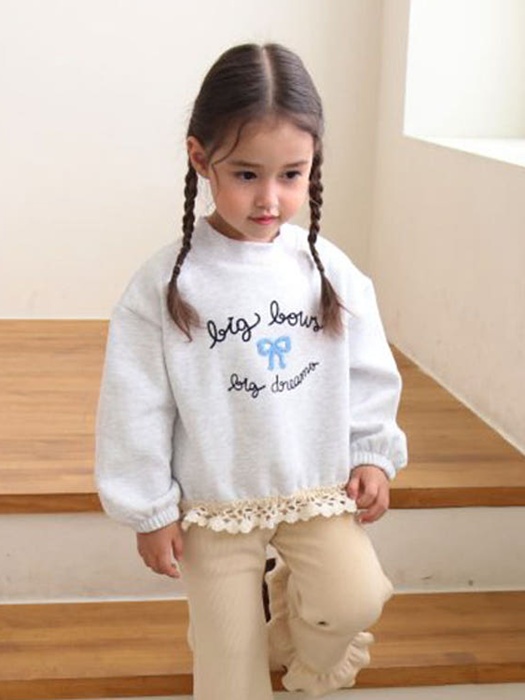 Fuzzy Ribbon Sweatshirt Fuzzy Ribbon Sweatshirt