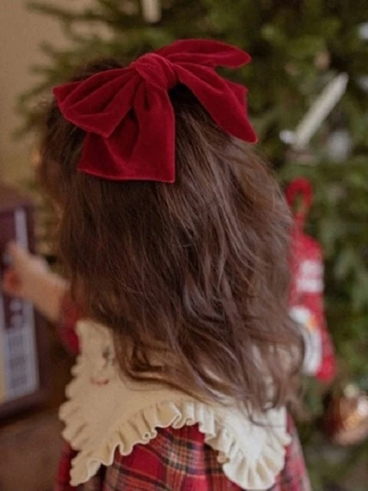 Noel Big Ribbon Pin