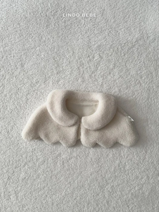Bebe Soft Fluffy Cape Bebe Soft Fluffy Cape