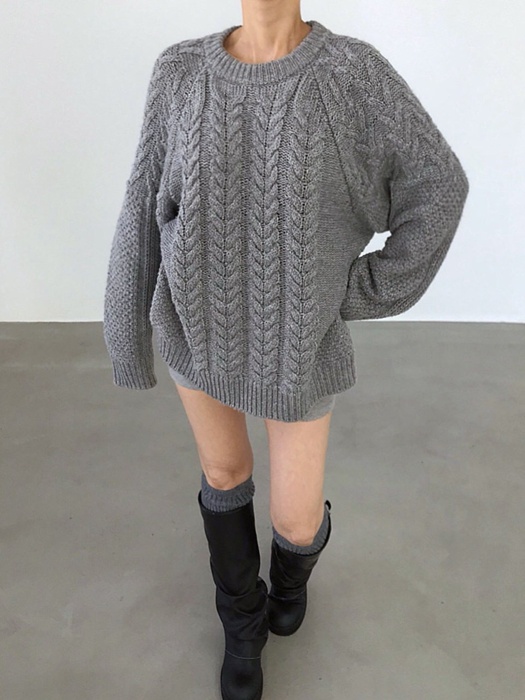 Cable Round Knit Cable Round Knit