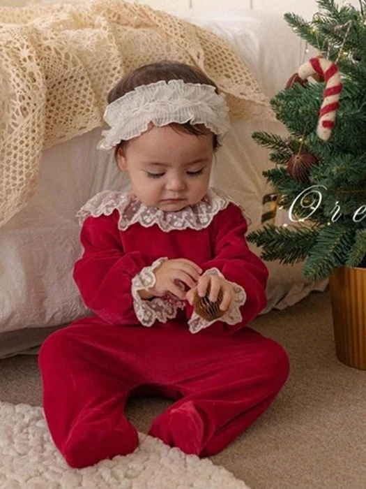 Holly Noel Suit