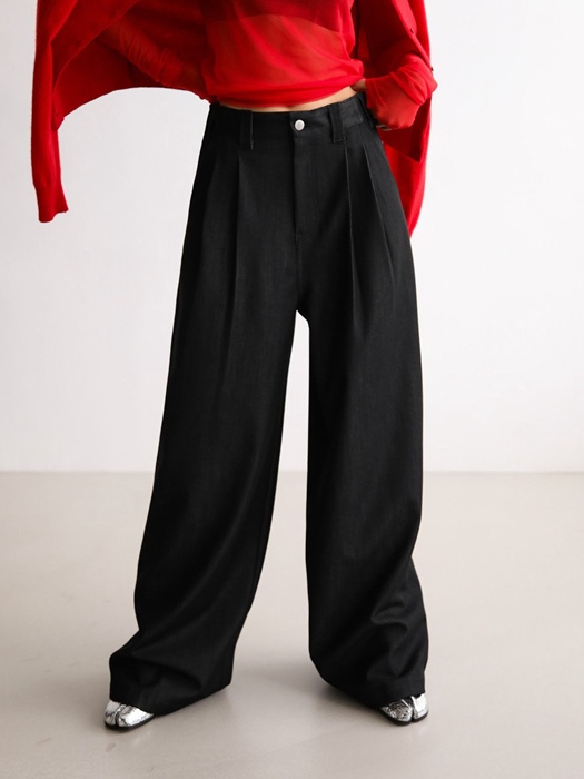 Pleated Twill Denim Wide Trousers Pleated Twill Denim Wide Trousers