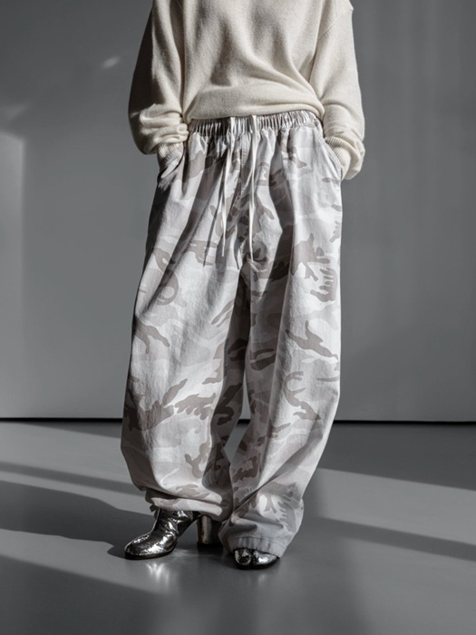 Camouflage Cotton Banded Maxi Wide Trousers Camouflage Cotton Banded Maxi Wide Trousers