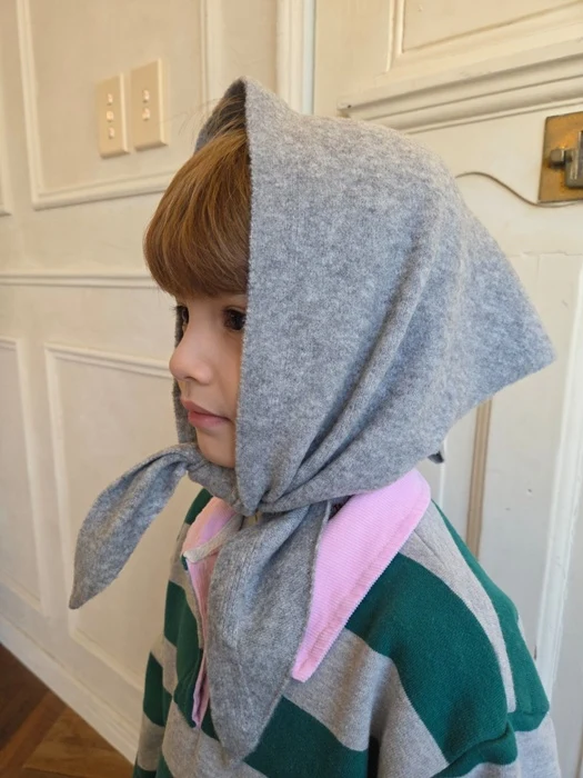 Wool Mini Triangle Muffler