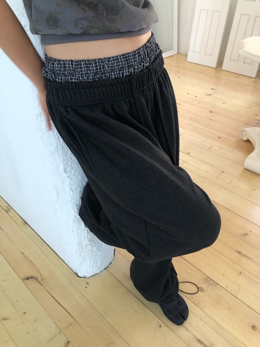 Point Sagging Pants Point Sagging Pants