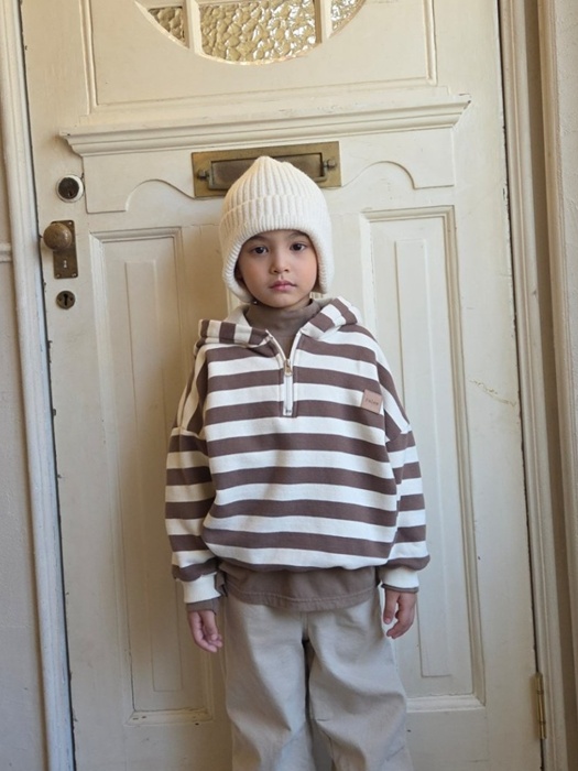 Half Open Wappen Hoodie Half Open Wappen Hoodie