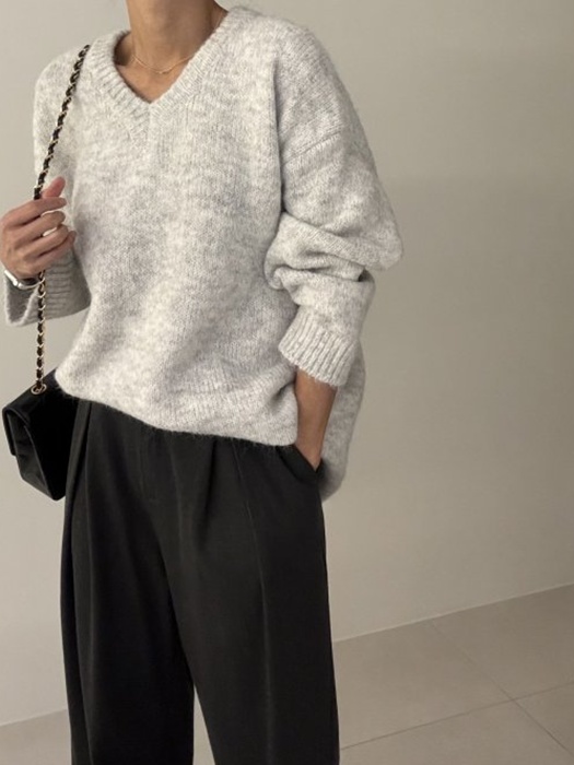 Mega V Neck Knit Mega V Neck Knit