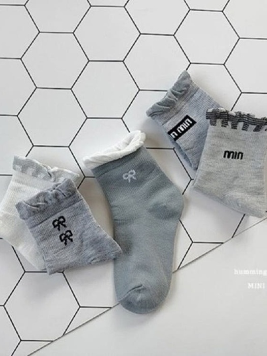 Uni Ribbon Socks Uni Ribbon Socks
